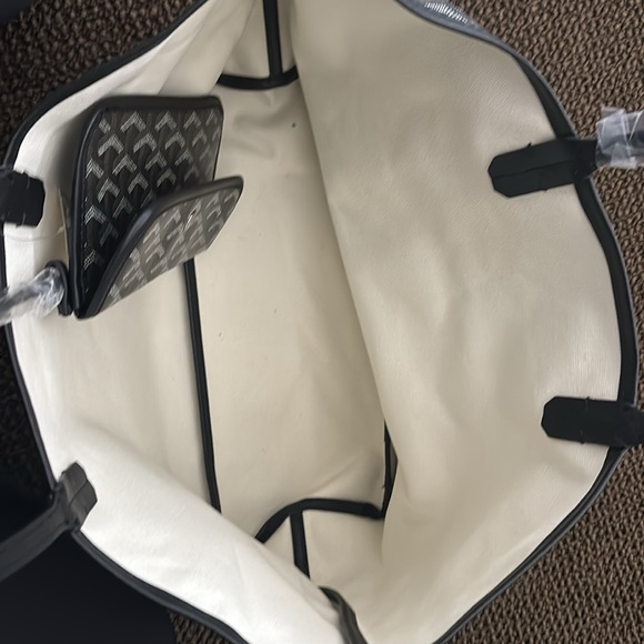 Gray Patterned Tote Bag - Picture 2 of 2